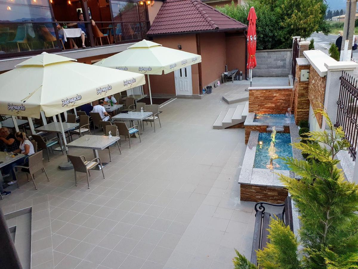 Kompleks Fontana Vladičin Han Exterior foto