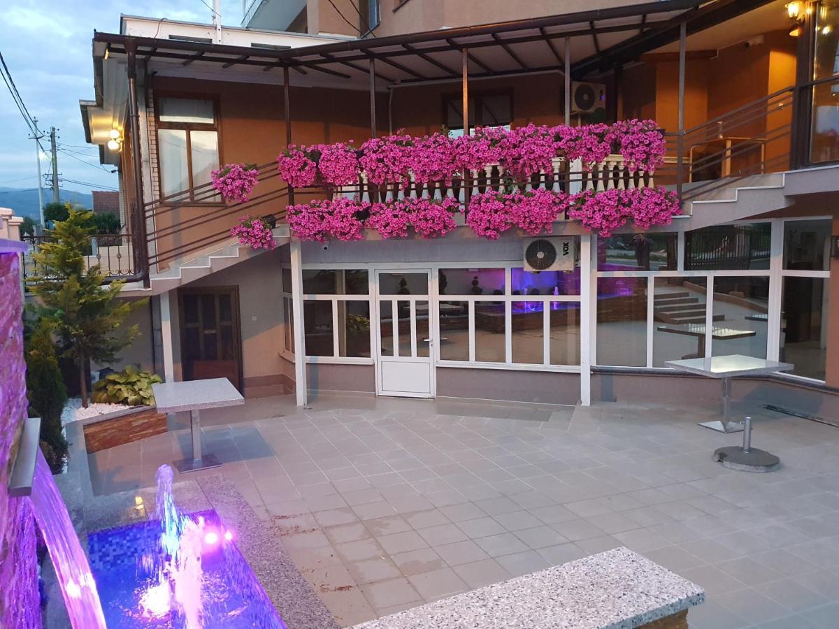 Kompleks Fontana Vladičin Han Exterior foto