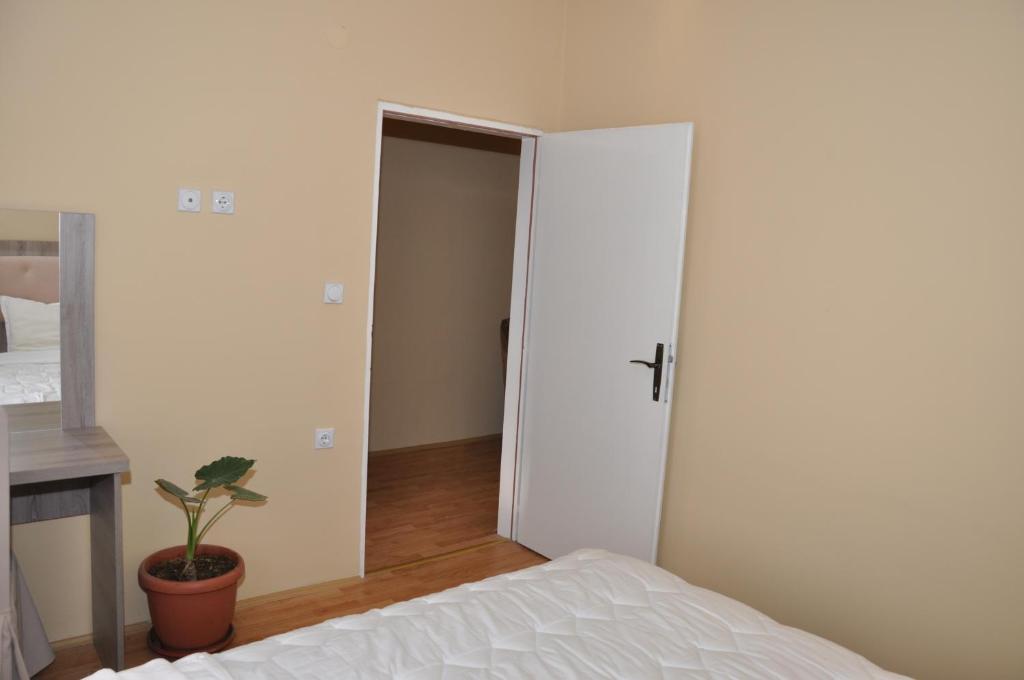 Kompleks Fontana Vladičin Han Zimmer foto
