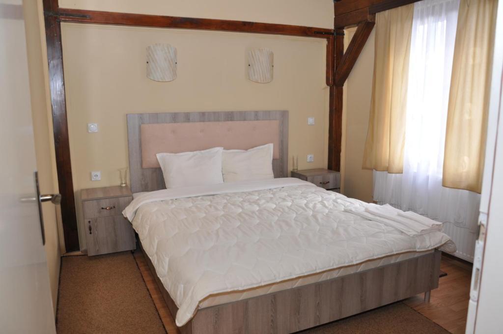 Kompleks Fontana Vladičin Han Zimmer foto