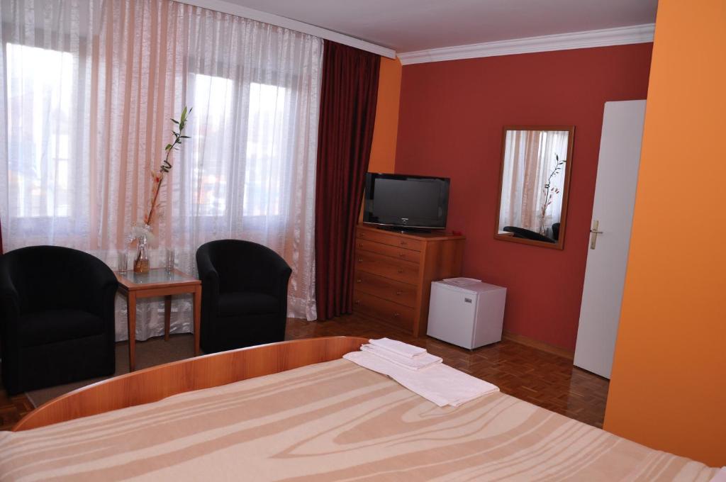 Kompleks Fontana Vladičin Han Zimmer foto