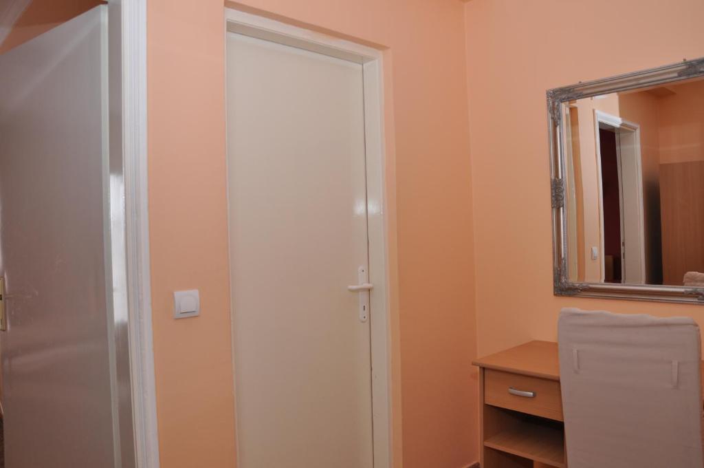 Kompleks Fontana Vladičin Han Zimmer foto