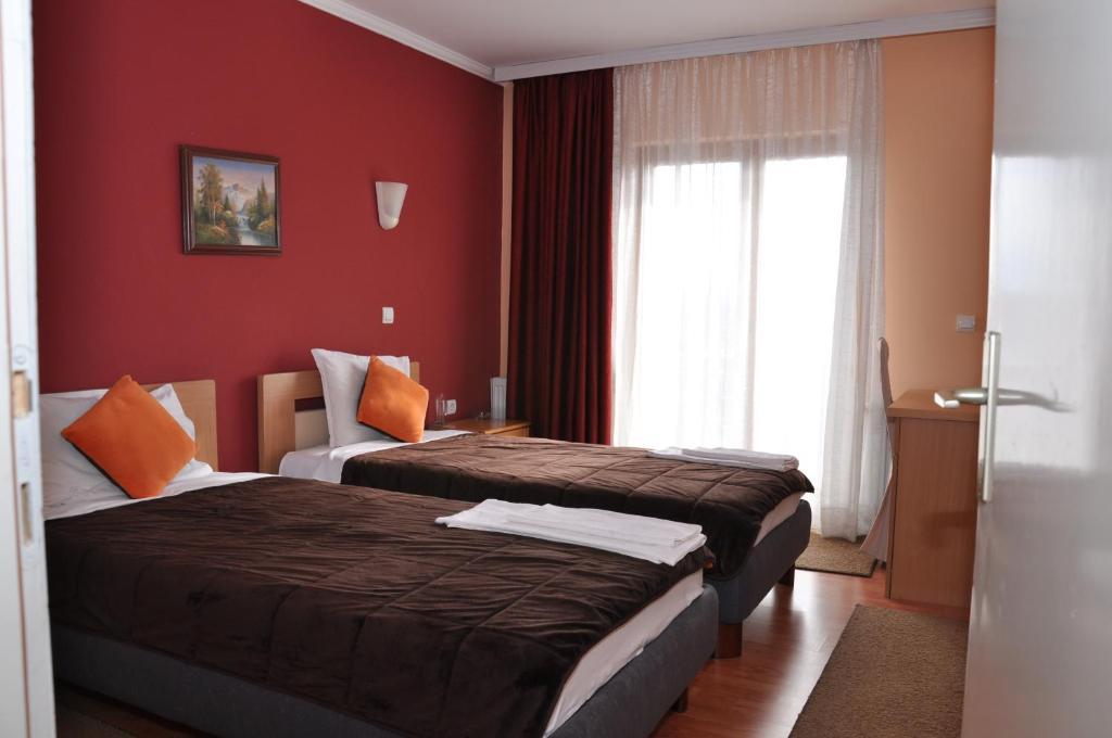 Kompleks Fontana Vladičin Han Zimmer foto