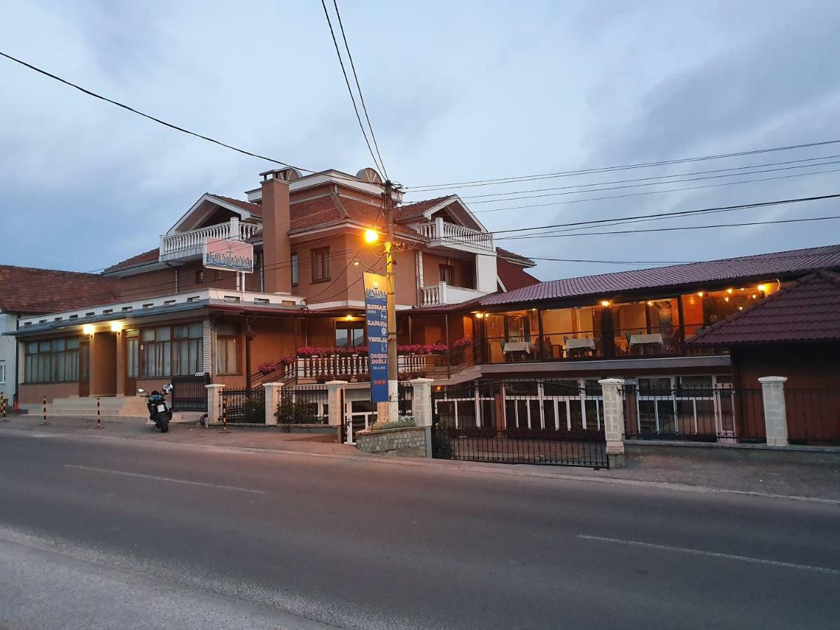 Kompleks Fontana Vladičin Han Exterior foto